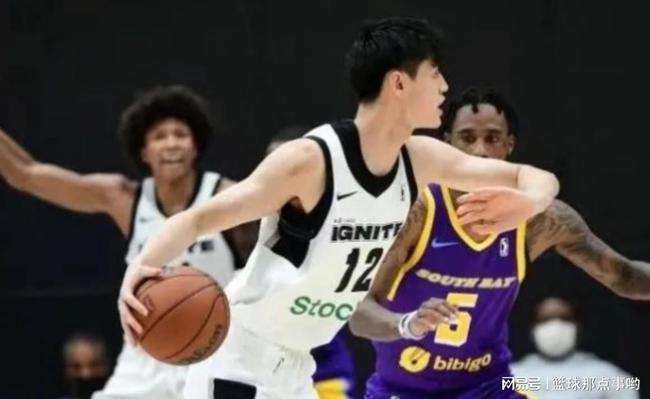 曝已有NBA球队联系曾凡博 此前带伤参加高强度试训